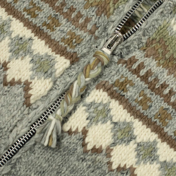 Cardigan zippé style cowichan en laine mérinos tricoté à la main - Gris perle - Caudie