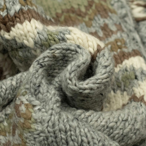 Cardigan zippé style cowichan en laine mérinos tricoté à la main - Gris perle - Caudie