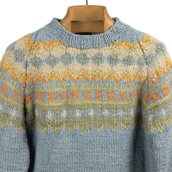 Pull en laine mérinos tricoté à la main - Indigo clair - Caudie Pull en laine mérinos tricoté à la main - Indigo clair - Caudie