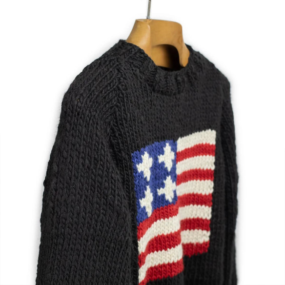 Handknit American flag crewneck sweater in merino wool - Black - Caudie