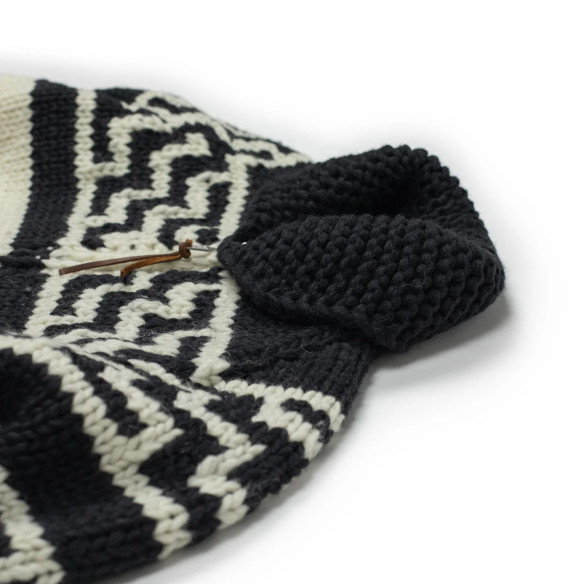 Cowichan cardigan hand-knit 6-ply wool - black, grey and natural - Caudie