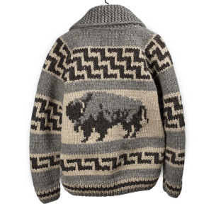 Cowichan cardigan hand-knit 6-ply wool - grey - Caudie 2