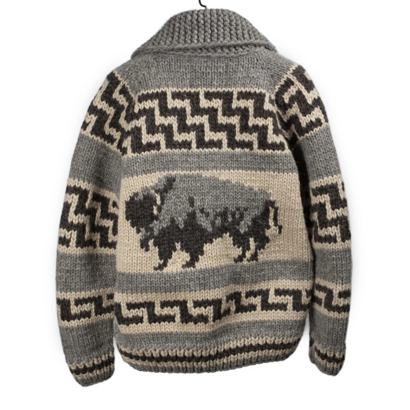 Cardigan Cowichan en laine vierge 6 fils tricoté à la main - gris - Caudie