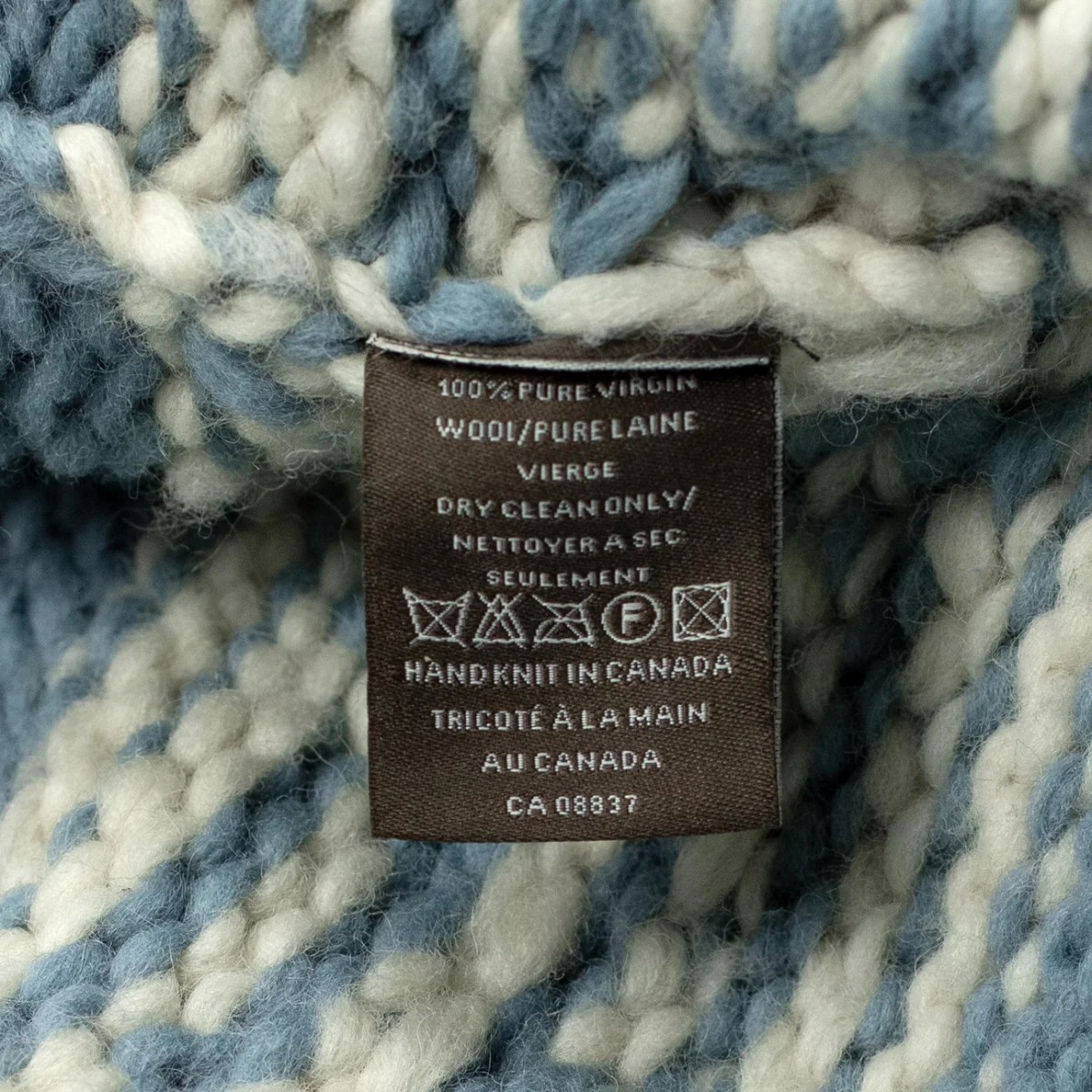 Cowichan cardigan hand-knit 6-ply wool - country blue and white - Caudie